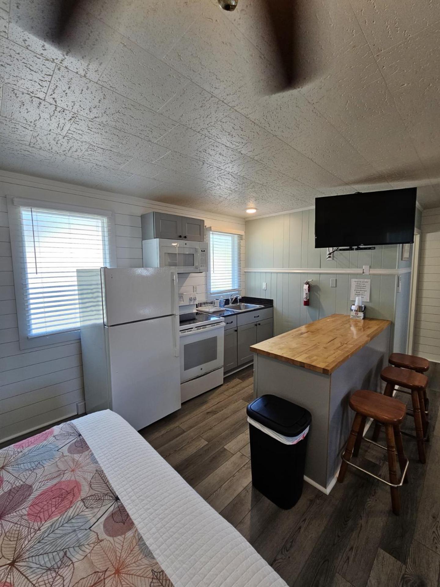 Island Guesthouse And Motel Obx แมนทีโอ ภายนอก รูปภาพ